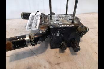 salg af Valtra T202  Remote control valve