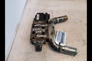 salg af Valtra T202  Remote control valve