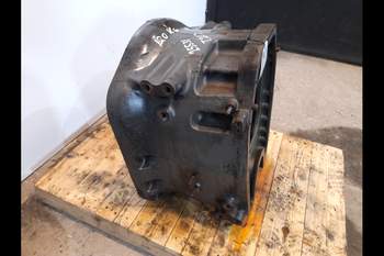 salg af Valtra T202  Transmission Housing