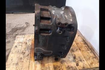 salg af Valtra T202  Transmission Housing