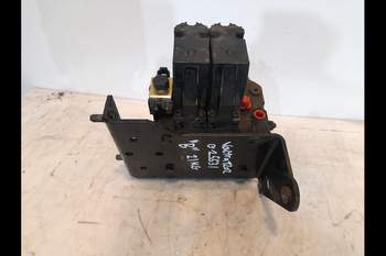 salg af Valtra T202  Hydraulic valve