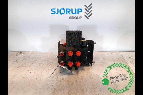 salg af Valtra T202  Hydraulic valve