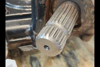salg af Vinkelgearkasse New Holland BB9060