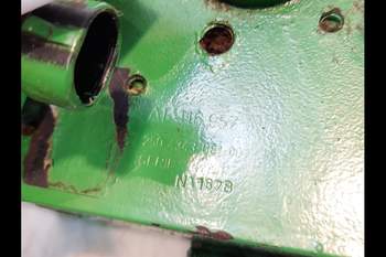 salg af John Deere 7710  Suspension control valve