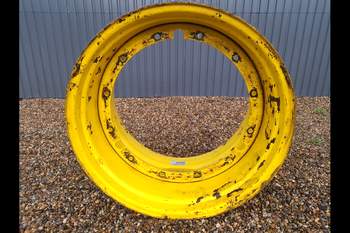 salg af John Deere 7710 LEFT Rear Rim