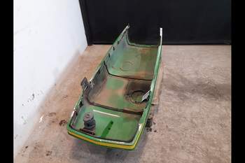 salg af John Deere 7710  Engine Hood