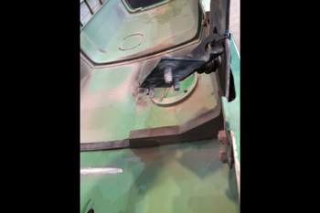 salg af John Deere 7710  Engine Hood