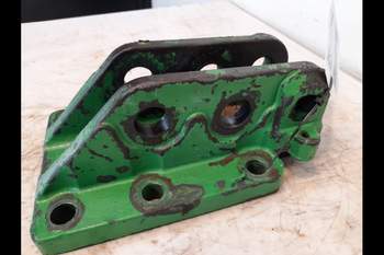 salg af John Deere 7710  Top Link Bracket