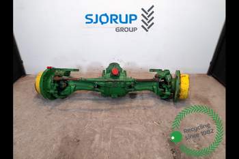 Foraksel John Deere 8220
