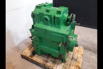 salg af John Deere 8220  Transmission