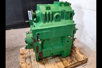 salg af John Deere 8220  Transmission