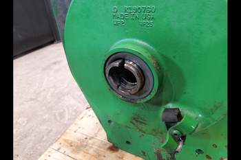 salg af Getriebe John Deere 8220 