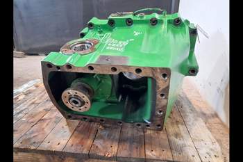 salg af John Deere 8220  Transmission