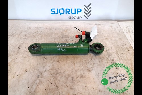 salg af Hydraulisk Cylinder John Deere 6130M 