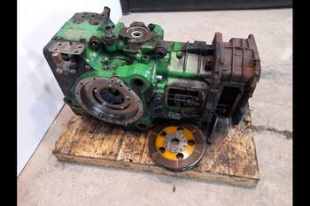 salg af Baktransmission John Deere 6130M 