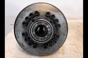 salg af John Deere 6130M  Front axle differential