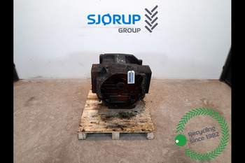 CARTER DE TRANSMISSION LIAISON MOTEUR PONT ARRIERE gearbox housing for  wheel tractor for sale France SEVIGNY WALEPPE, AM34405