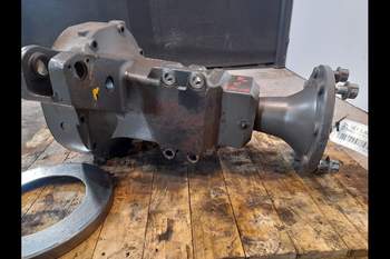 salg af Claas Arion 650 RIGHT Rear Half Axle