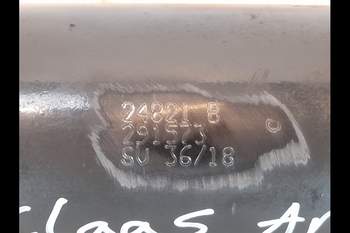 salg af Claas Arion 650 LEFT Lift Cylinder