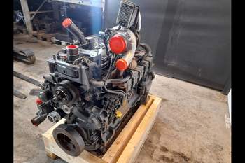 salg af Claas Arion 650  Engine