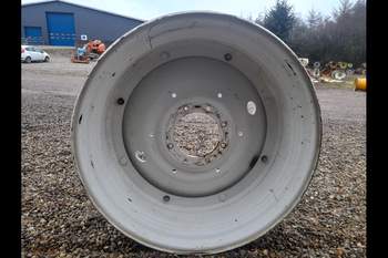 salg af New Holland T6.155 LEFT Rear Rim