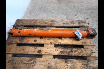 salg af Fiat-Hitachi FB200  Hydraulic Cylinder