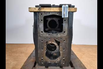 salg af Bagtøjshus New Holland T8.410