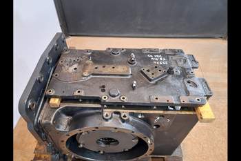 salg af Bagtøjshus New Holland T8.410