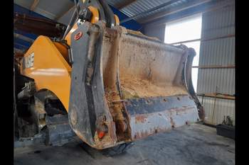 salg af Case 821G  Wheel Loader