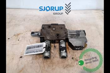 salg af Deutz-Fahr Agrotron M610  Remote control valve