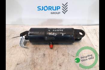 Deutz-Fahr Agrotron M610 LEFT Lift Cylinder