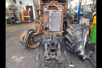 salg af Claas Axion 850 tractor