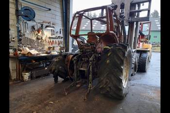 salg af Deutz-Fahr Agrotron TTV1130 traktor