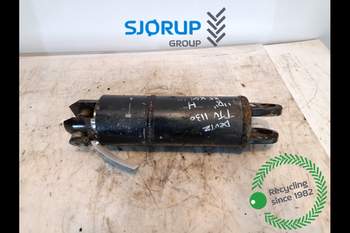 Deutz-Fahr Agrotron TTV1130 RIGHT Lift Cylinder