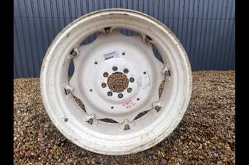 salg af New Holland TL100 RIGHT Rear Rim