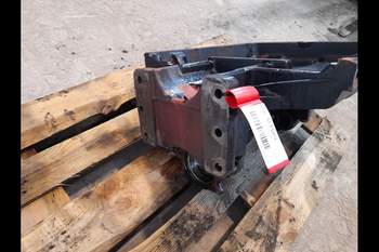 salg af New Holland TL100  Front axle support