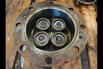 salg af Foraksel Slutdrev Manitou 1340 HÖGER