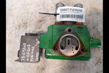 salg af John Deere 6920  Remote control valve