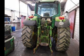 salg af John Deere 6920 traktor