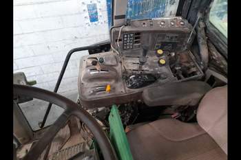 salg af John Deere 6920 traktor