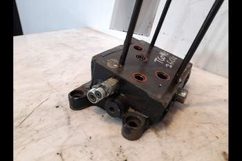 salg af Hydraulikventilhalterung New Holland T6040 