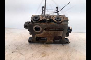salg af Hydraulikventilhalterung New Holland T6040 