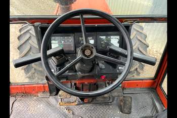 salg af Fiat 115-90 traktor