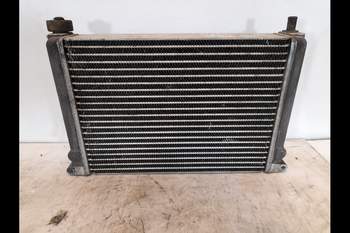salg af Ölkühler Deutz-Fahr Agrotron M650 