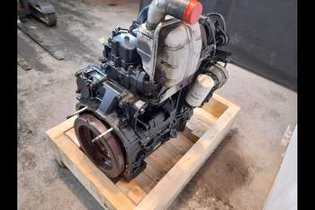 salg af New Holland TL100A  Engine