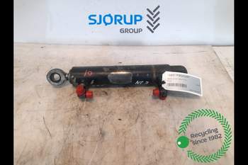 Styrecylinder Steyr 6145