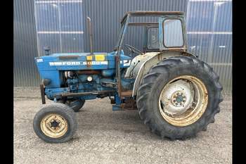 salg af Ford 5000 traktor