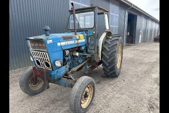 salg af Ford 5000 traktor