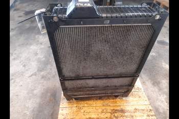 salg af Case Maxxum 150  Water Radiator