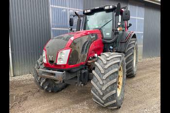 salg af Valtra T153 traktor